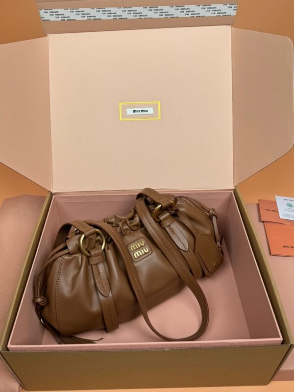 "Superior Hardware Original Factory Leather" P850 Joke Nappa Sheepskin Handbag