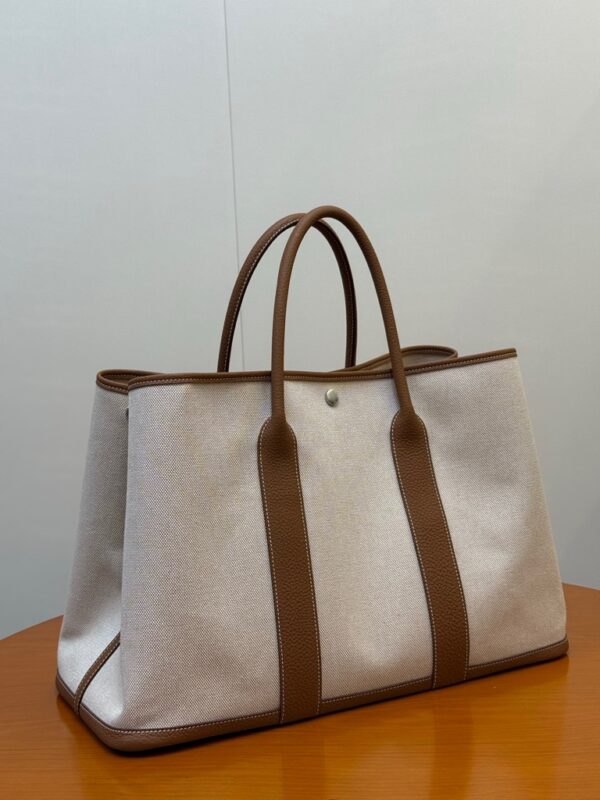 Garden Party 45cm Canvas Stitched Negonda Cowhide